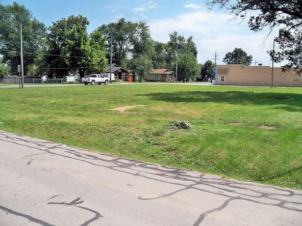 214 Halleck St, Moberly, MO 65270